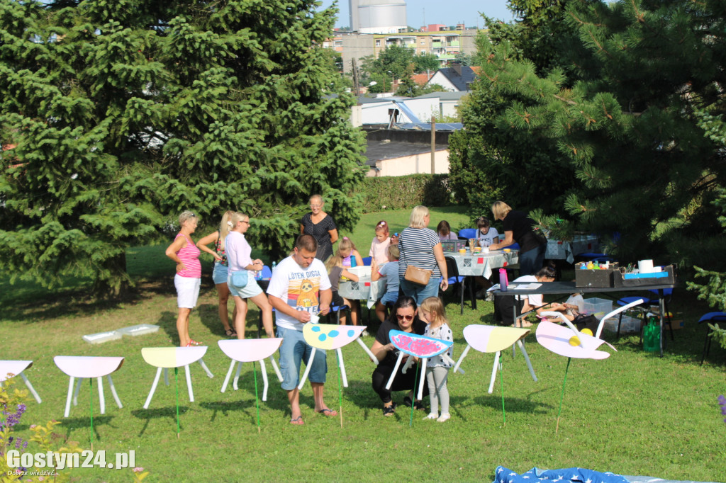 Kulturalne popołudnie z grami, farbami i robalami
