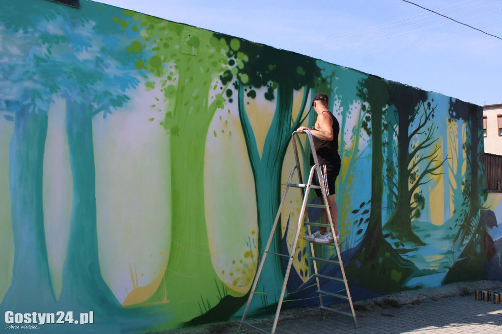 Nowe graffiti powstaje w Borku Wlkp.