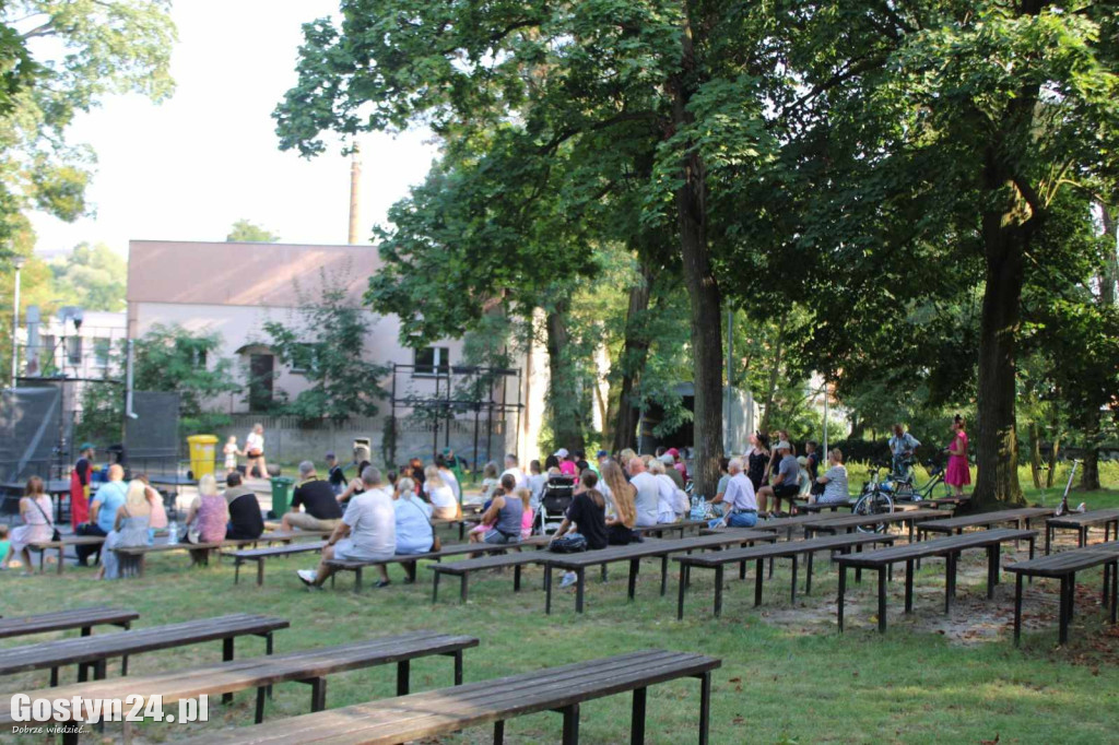 Pożegnanie wakacji w parku miejskim w Gostyniu
