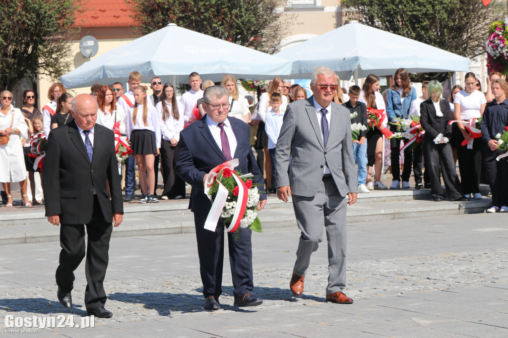 Obchody wybuchu II wojny światowej na gostyńskim rynku