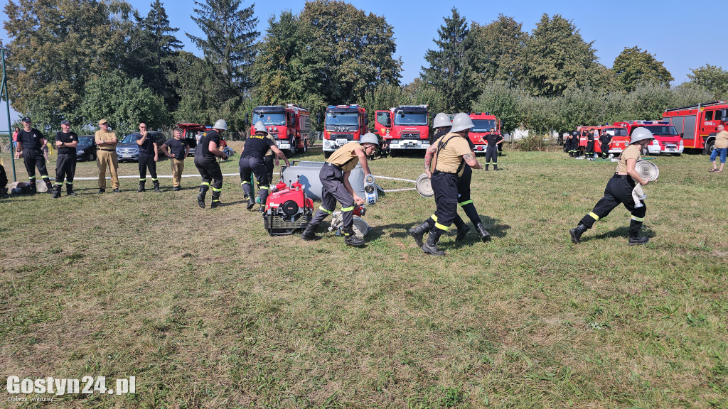 Strażacka bojówka charytatywna w Goli