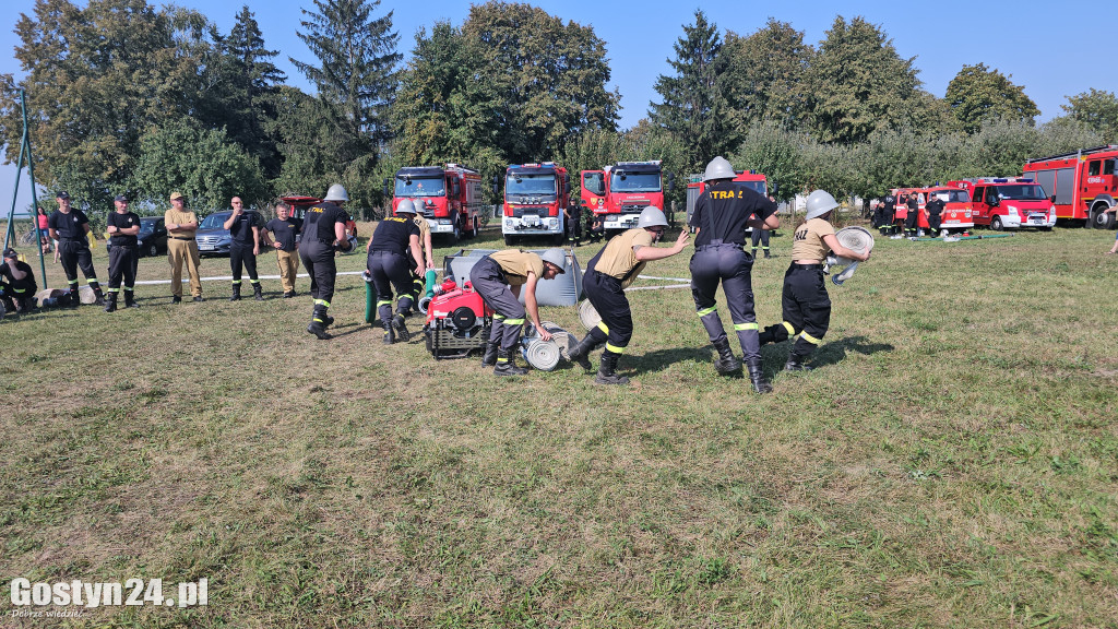 Strażacka bojówka charytatywna w Goli