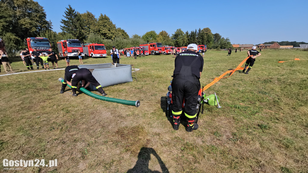 Strażacka bojówka charytatywna w Goli