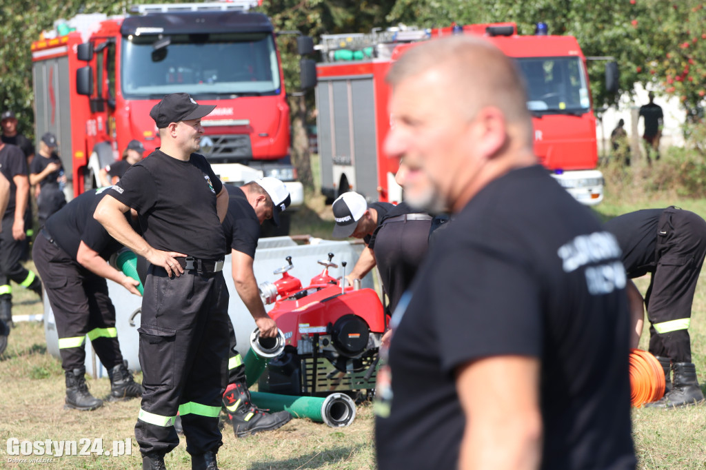 Strażacka bojówka charytatywna w Goli