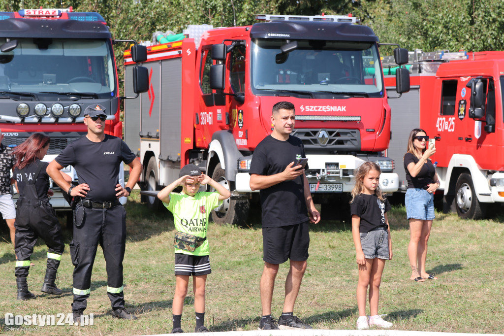 Strażacka bojówka charytatywna w Goli