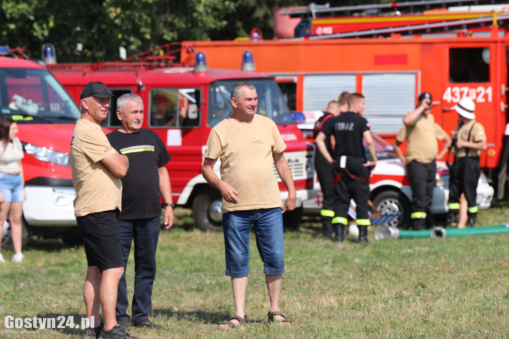 Strażacka bojówka charytatywna w Goli