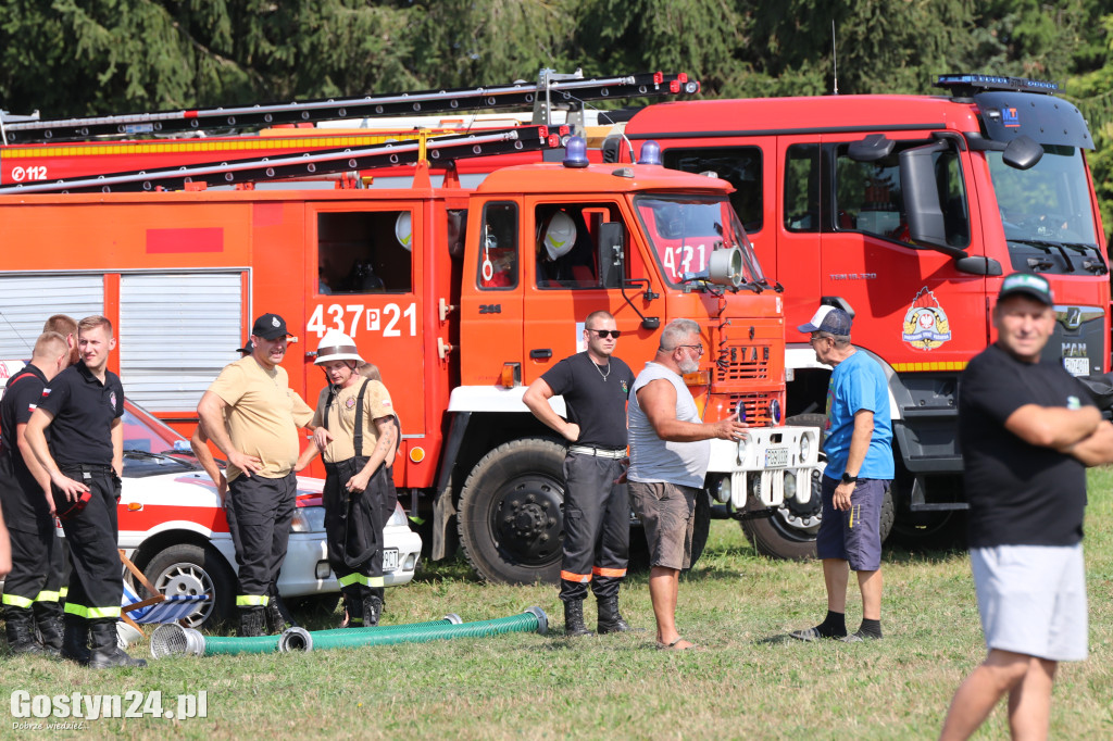 Strażacka bojówka charytatywna w Goli