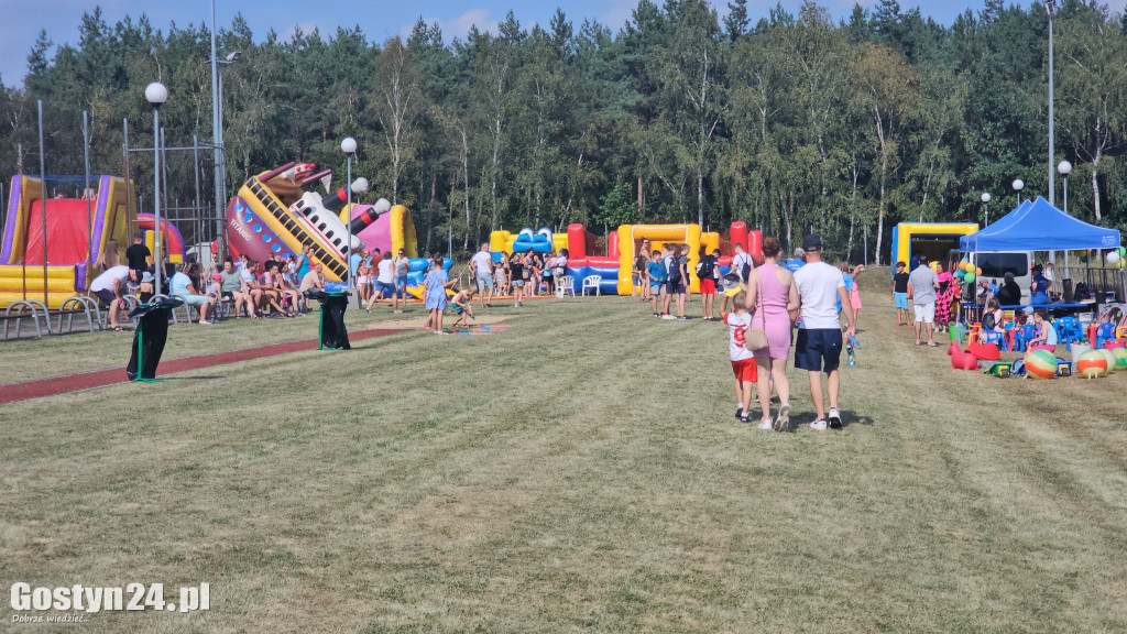 Festyn rodzinny przy szkole w Piaskach
