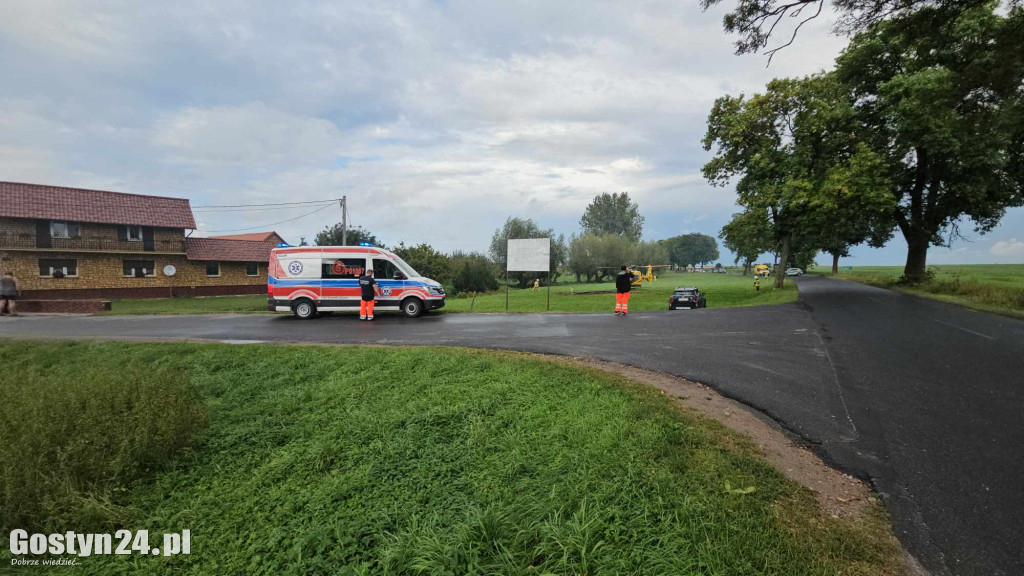 Pożar stacji demontażu pojazdów w Czarkowie