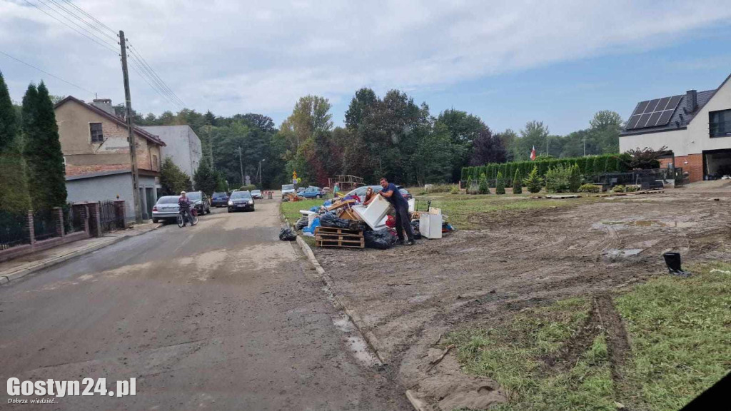 Dary z Ponieca dotarły do Głuchołaz i Nysy