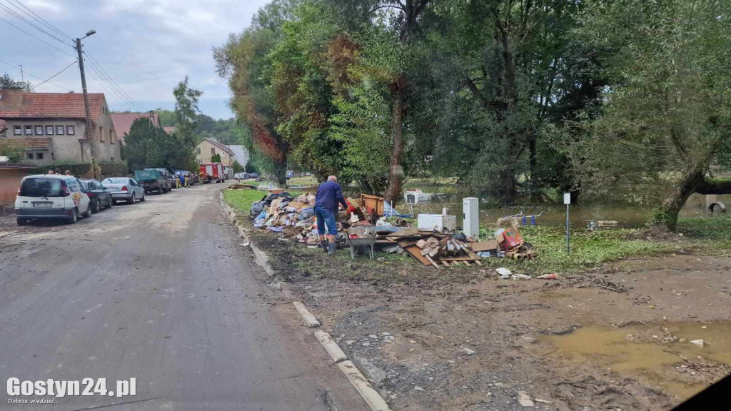 Dary z Ponieca dotarły do Głuchołaz i Nysy