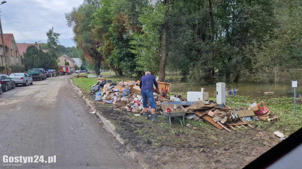 Dary z Ponieca dotarły do Głuchołaz i Nysy