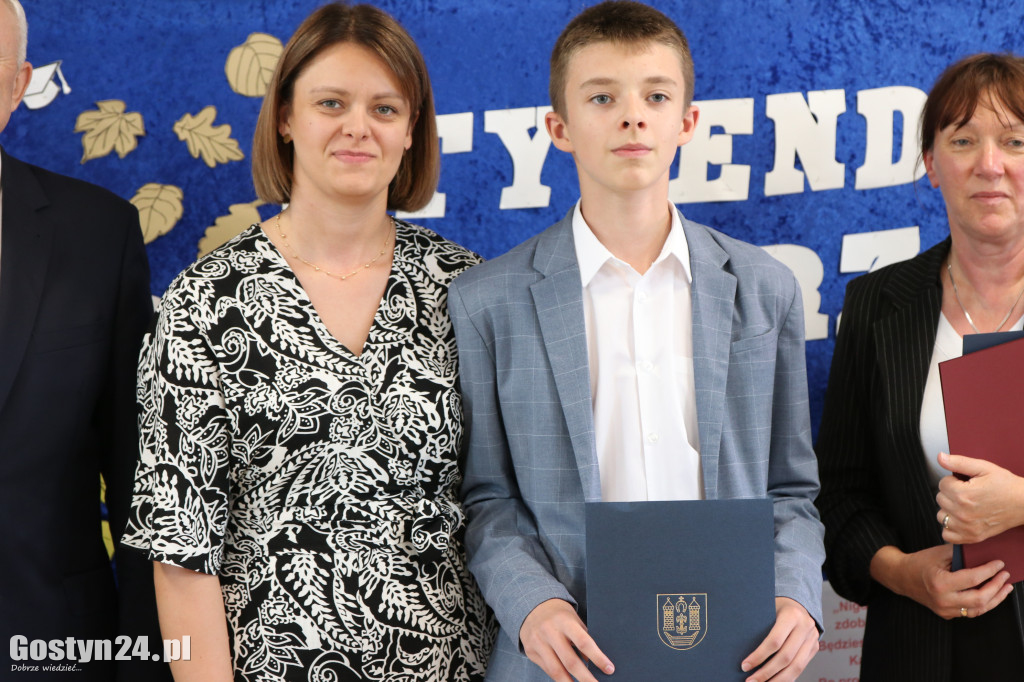 Stypendia dla zdolnych uczniów w gminie Borek Wlkp.