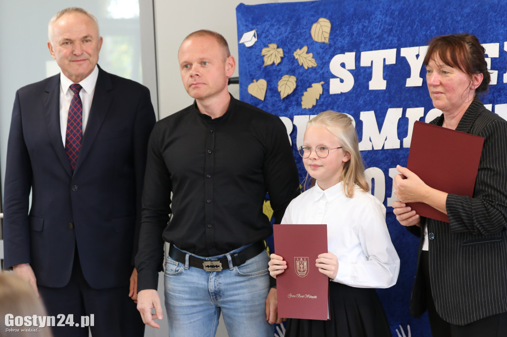 Stypendia dla zdolnych uczniów w gminie Borek Wlkp.