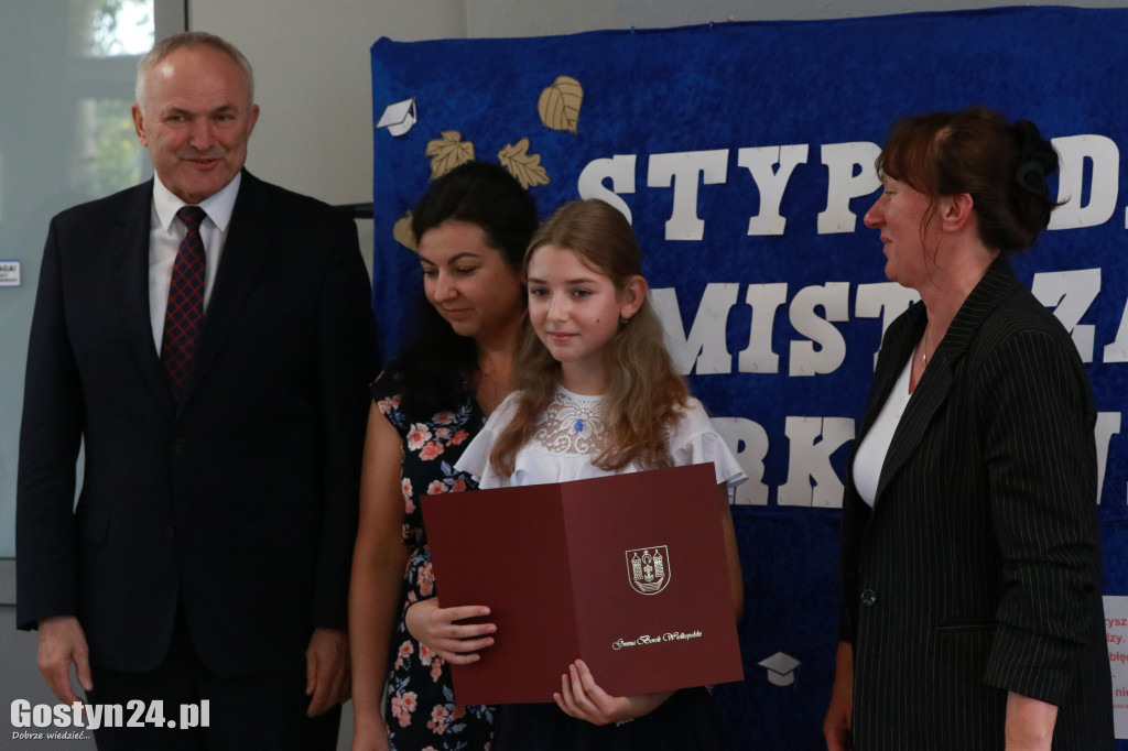 Stypendia dla zdolnych uczniów w gminie Borek Wlkp.