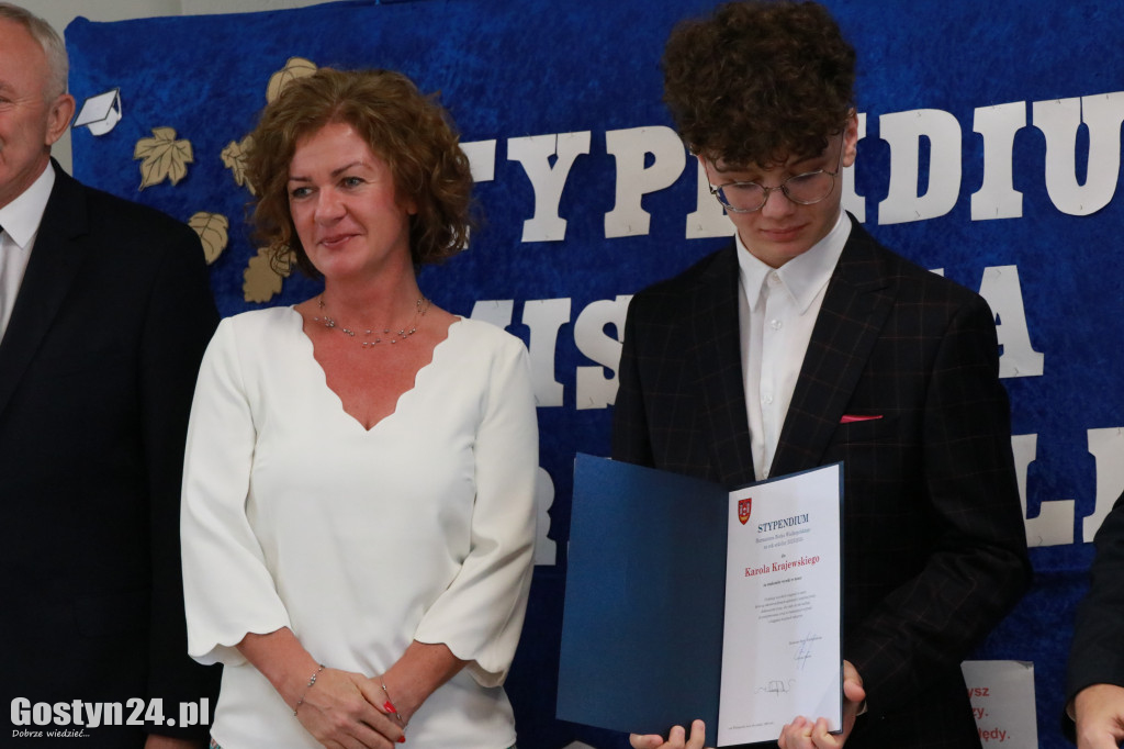 Stypendia dla zdolnych uczniów w gminie Borek Wlkp.