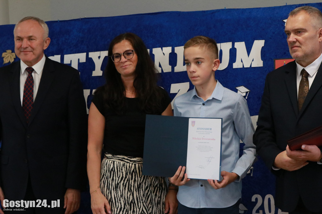 Stypendia dla zdolnych uczniów w gminie Borek Wlkp.