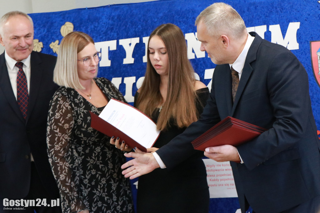 Stypendia dla zdolnych uczniów w gminie Borek Wlkp.