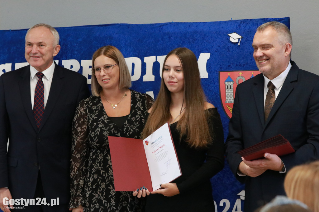 Stypendia dla zdolnych uczniów w gminie Borek Wlkp.