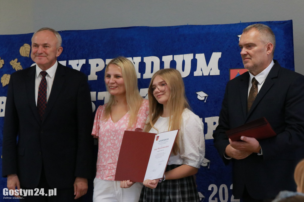 Stypendia dla zdolnych uczniów w gminie Borek Wlkp.