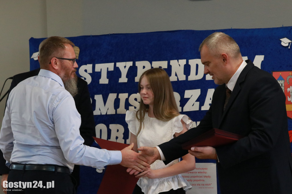 Stypendia dla zdolnych uczniów w gminie Borek Wlkp.
