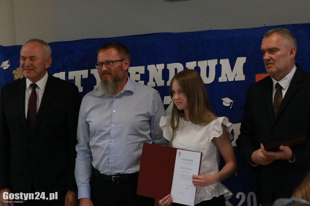 Stypendia dla zdolnych uczniów w gminie Borek Wlkp.