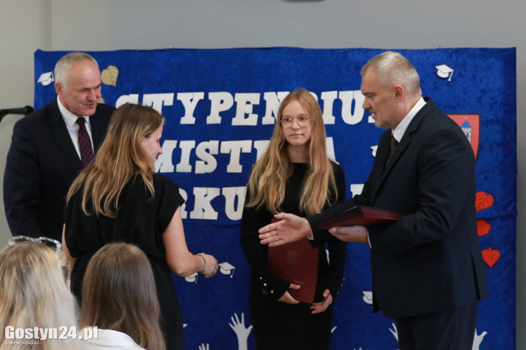 Stypendia dla zdolnych uczniów w gminie Borek Wlkp.