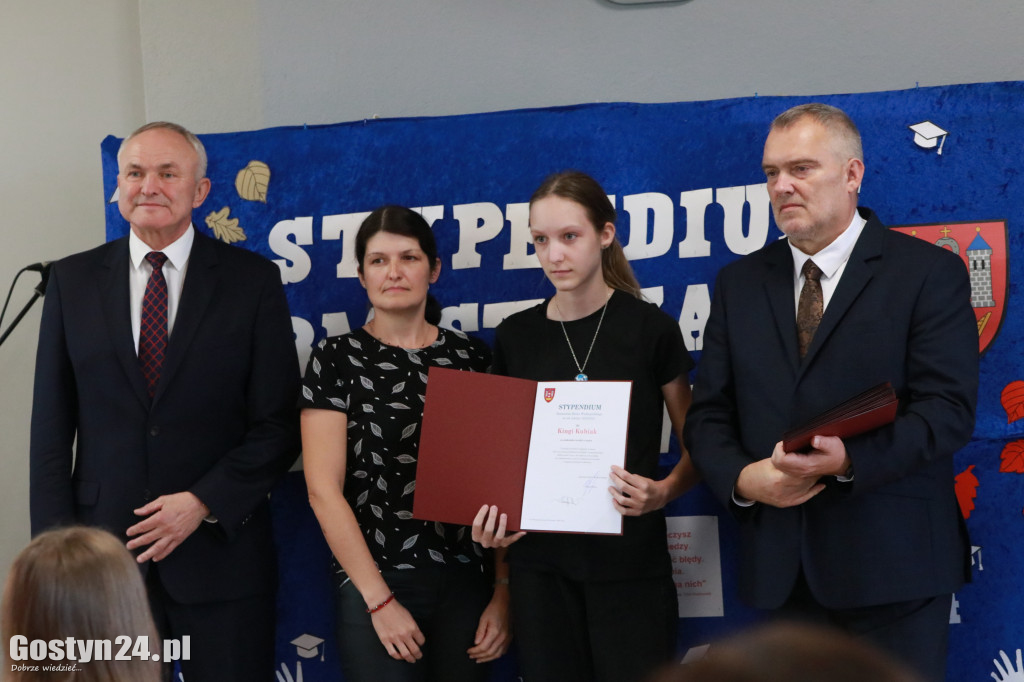 Stypendia dla zdolnych uczniów w gminie Borek Wlkp.