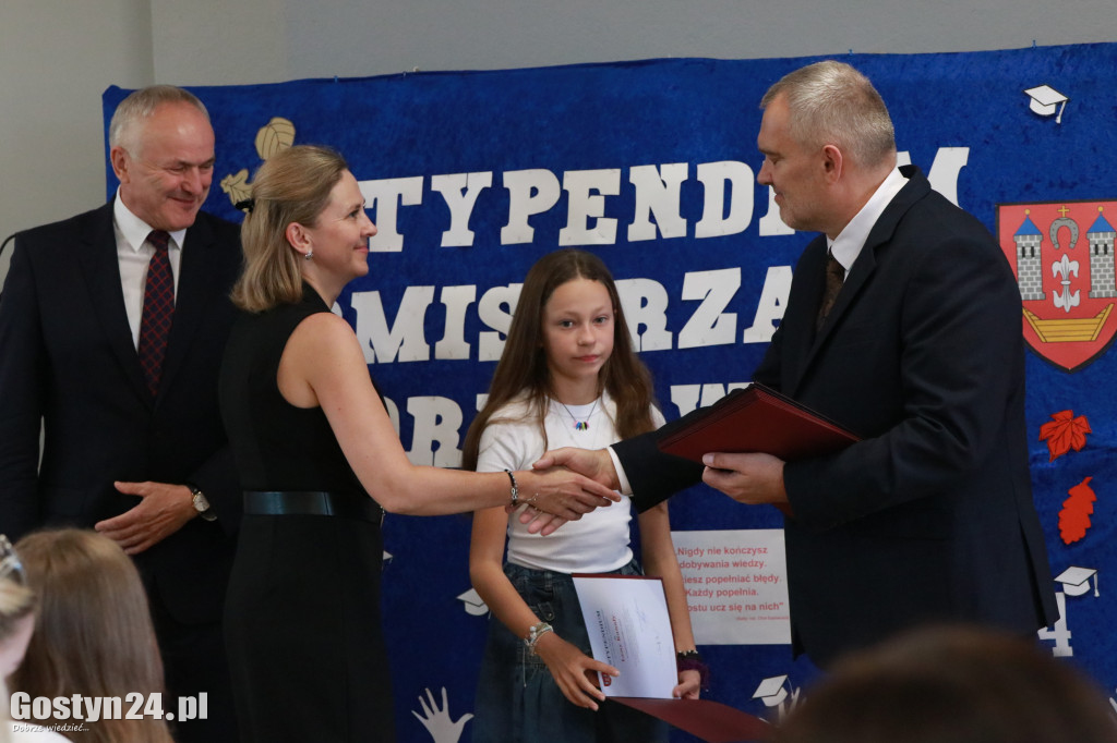 Stypendia dla zdolnych uczniów w gminie Borek Wlkp.