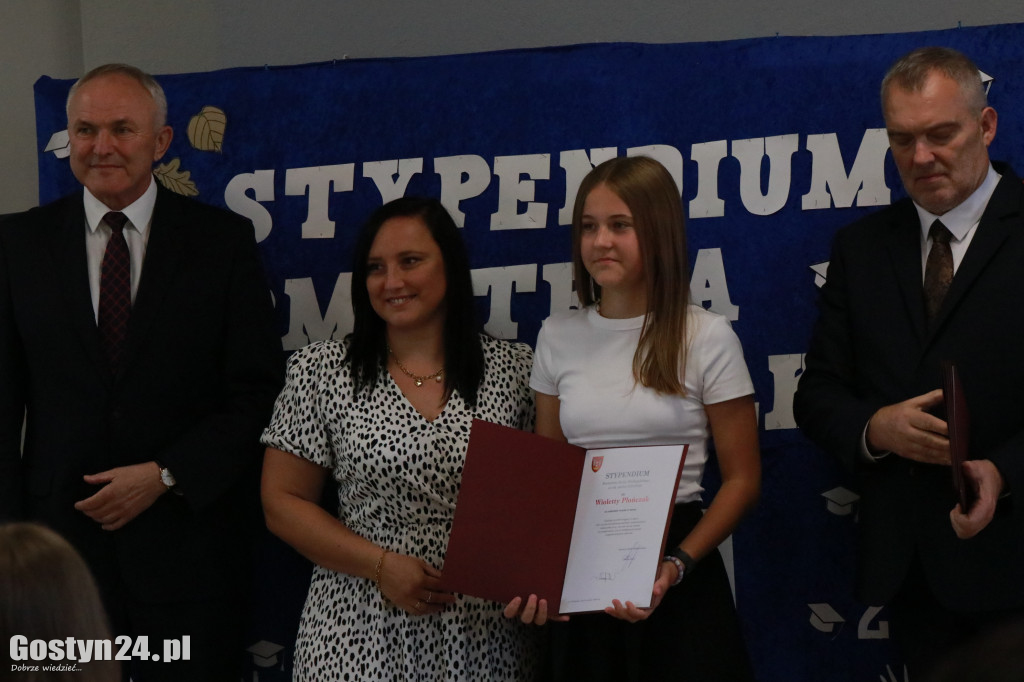 Stypendia dla zdolnych uczniów w gminie Borek Wlkp.