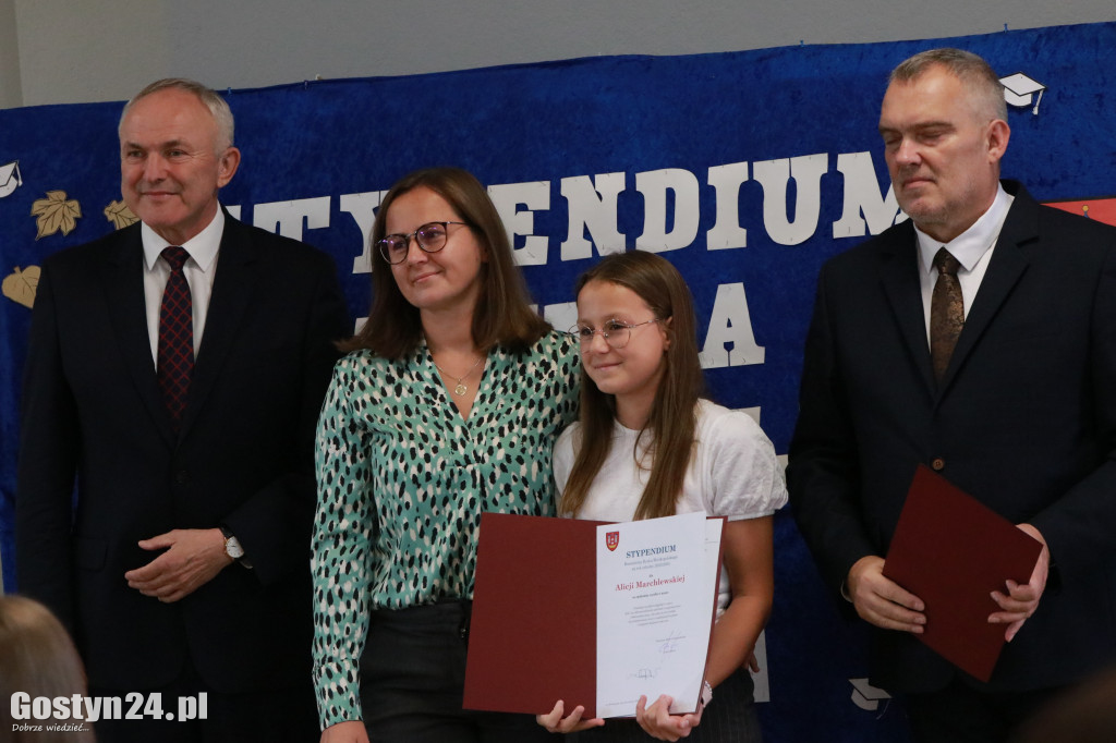 Stypendia dla zdolnych uczniów w gminie Borek Wlkp.