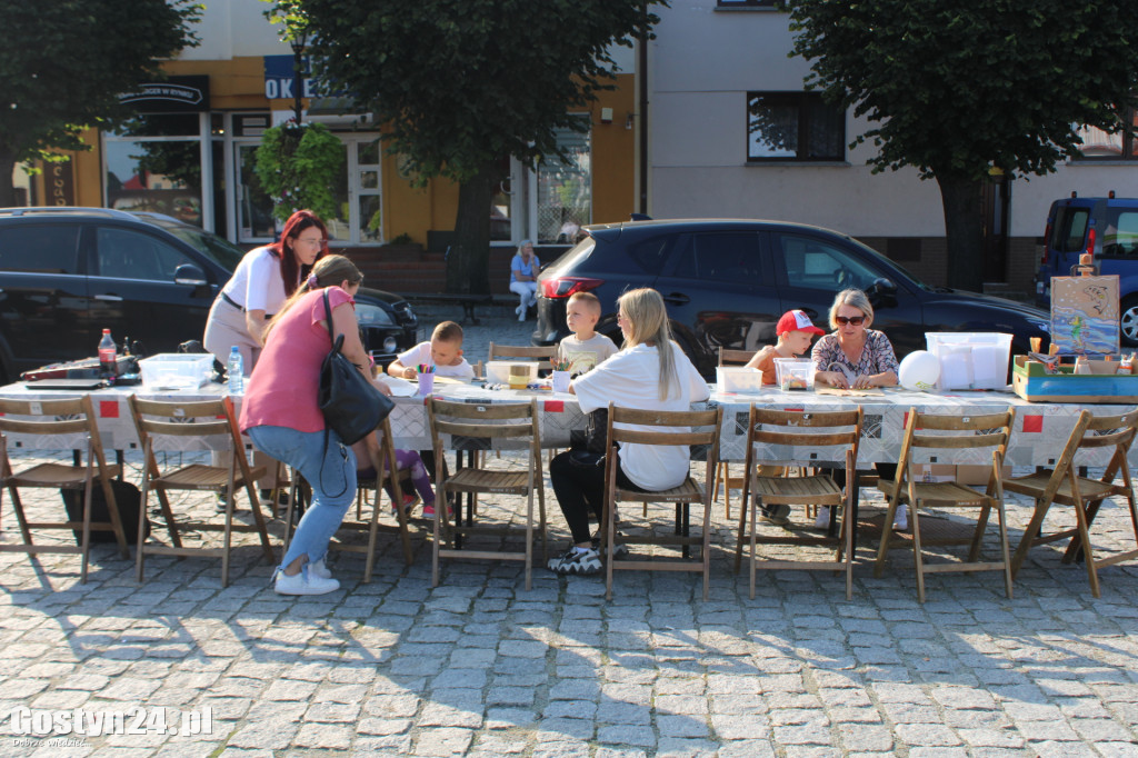 Ekoevent i tańce na gostyńskim rynku