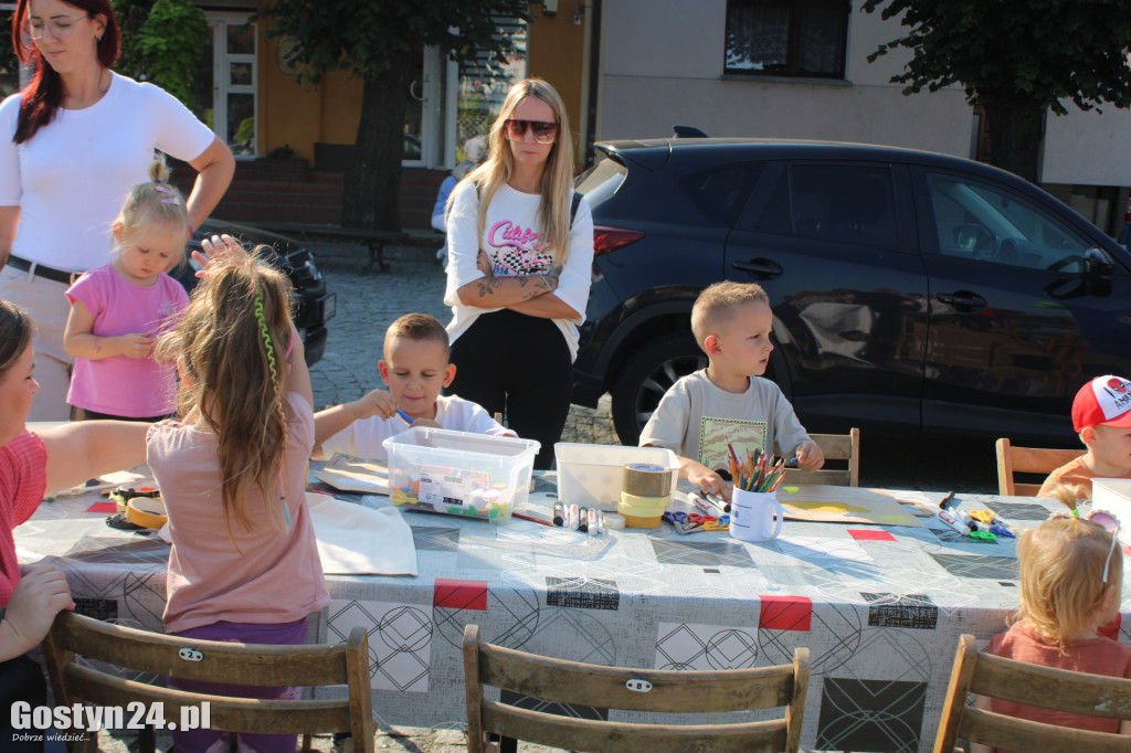 Ekoevent i tańce na gostyńskim rynku