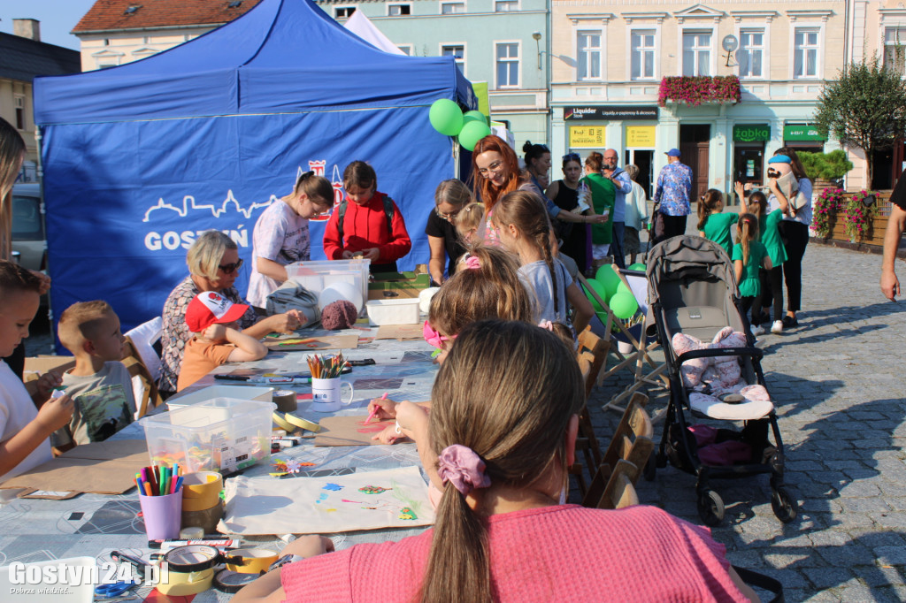 Ekoevent i tańce na gostyńskim rynku