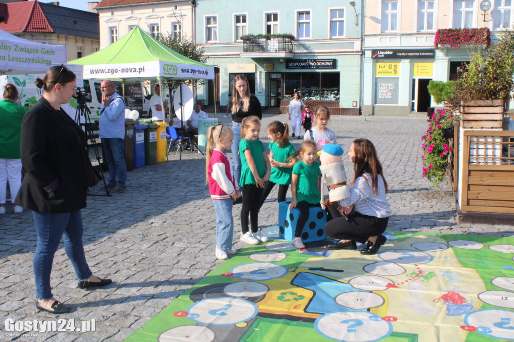 Ekoevent i tańce na gostyńskim rynku