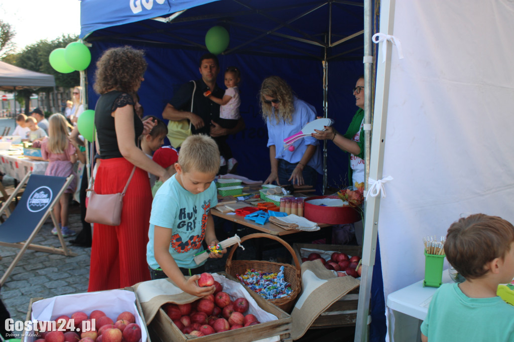 Ekoevent i tańce na gostyńskim rynku