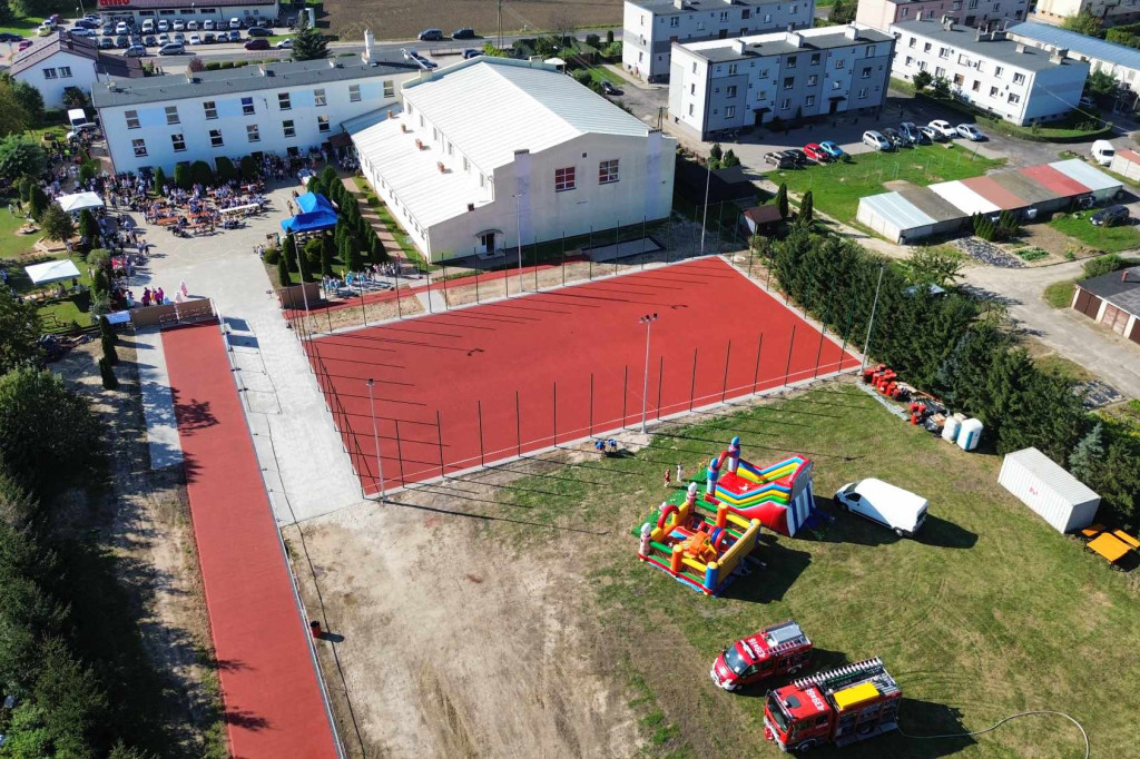 Festyn rodzinny w szkole podstawowej w Bodzewie