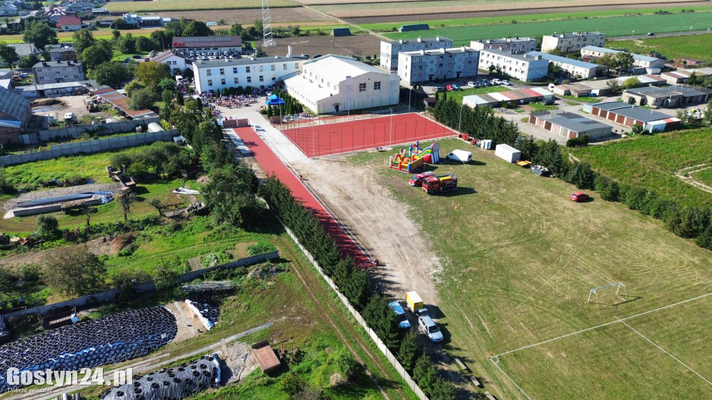 Festyn rodzinny w szkole podstawowej w Bodzewie