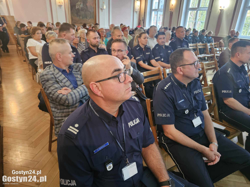 Debata społeczna w gostyńskim liceum