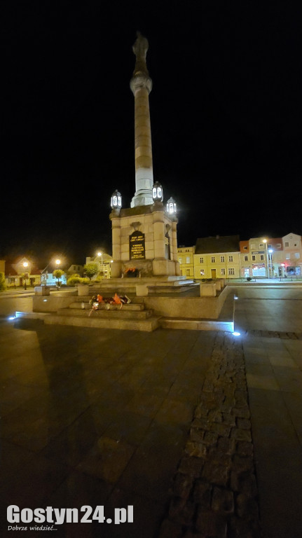 Uroczystość na gostyńskim rynku