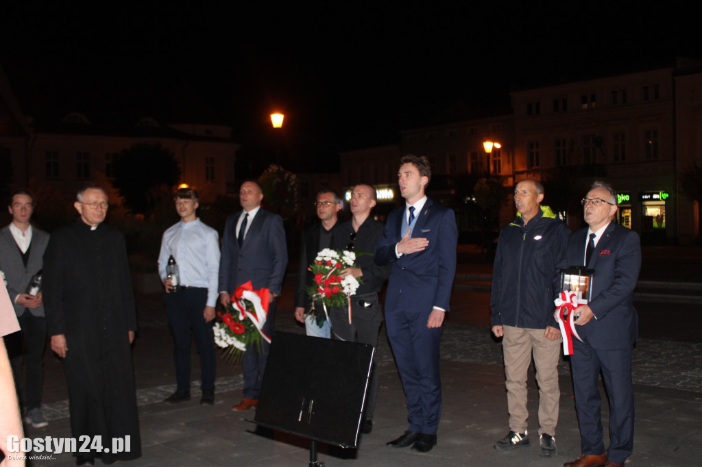 Uroczystość na gostyńskim rynku