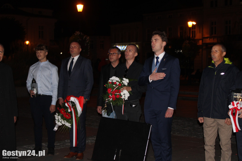 Uroczystość na gostyńskim rynku