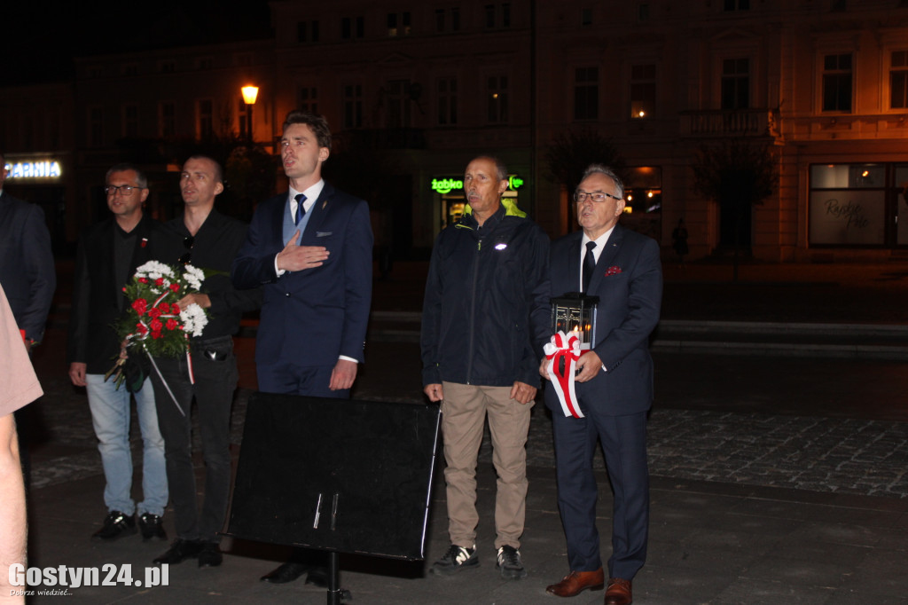 Uroczystość na gostyńskim rynku