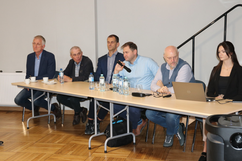 Spotkanie w sprawie obwodnicy DK12 w Piaskach