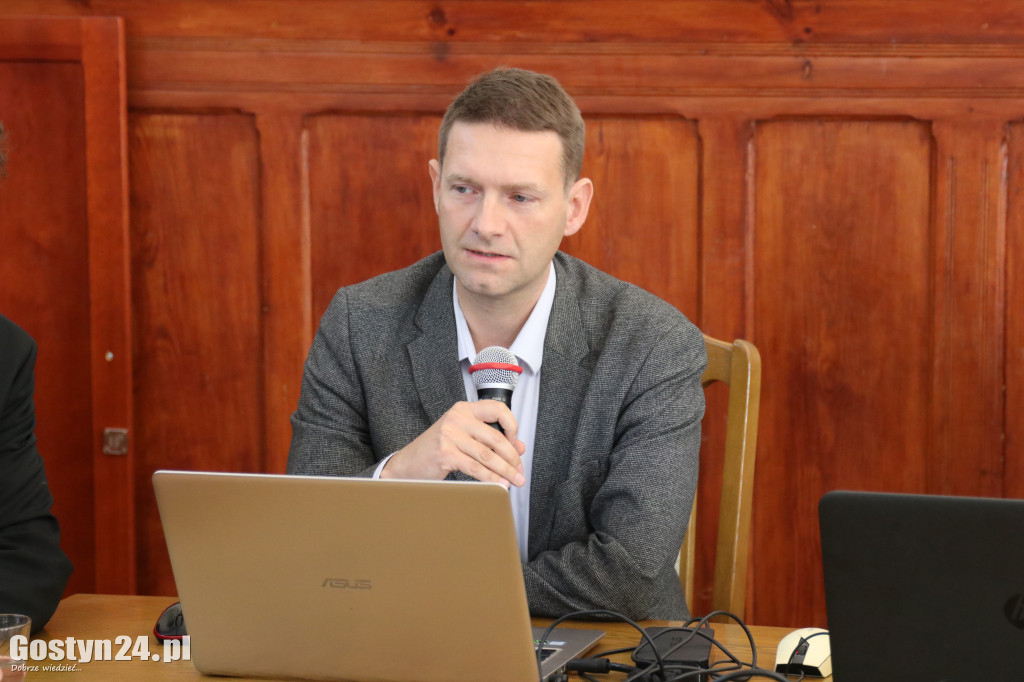 Podpisanie umowy na zieloną rewolucję w Gostyniu