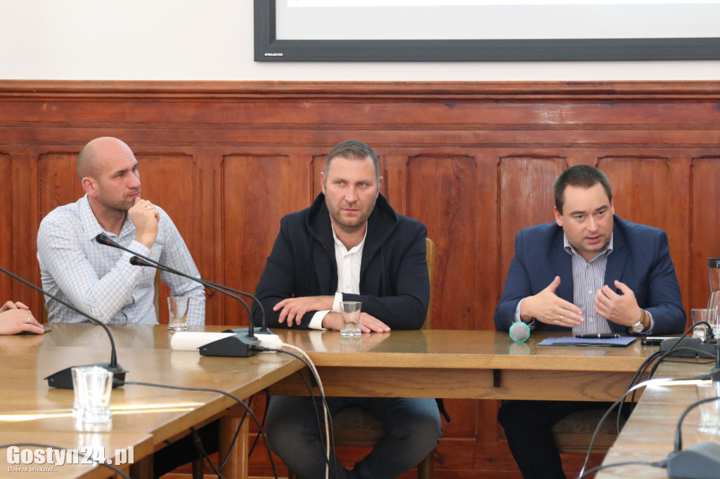 Podpisanie umowy na zieloną rewolucję w Gostyniu