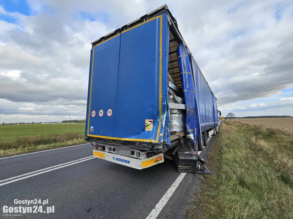 Zderzenie dwóch ciężarówek na DK12 pomiędzy Gola a Płaczkowem