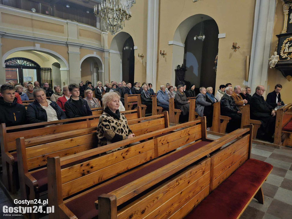 Koncert organowy w kościele w Pępowie