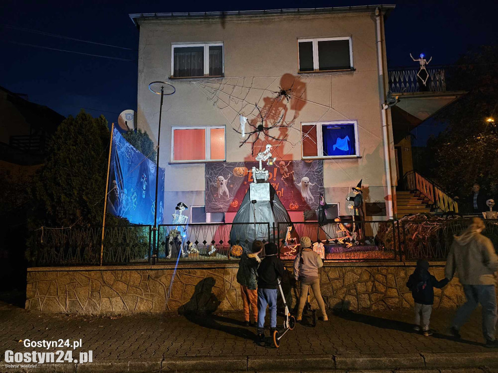 Instalacja pana Zbigniewa z okazji Halloween w Gostyniu