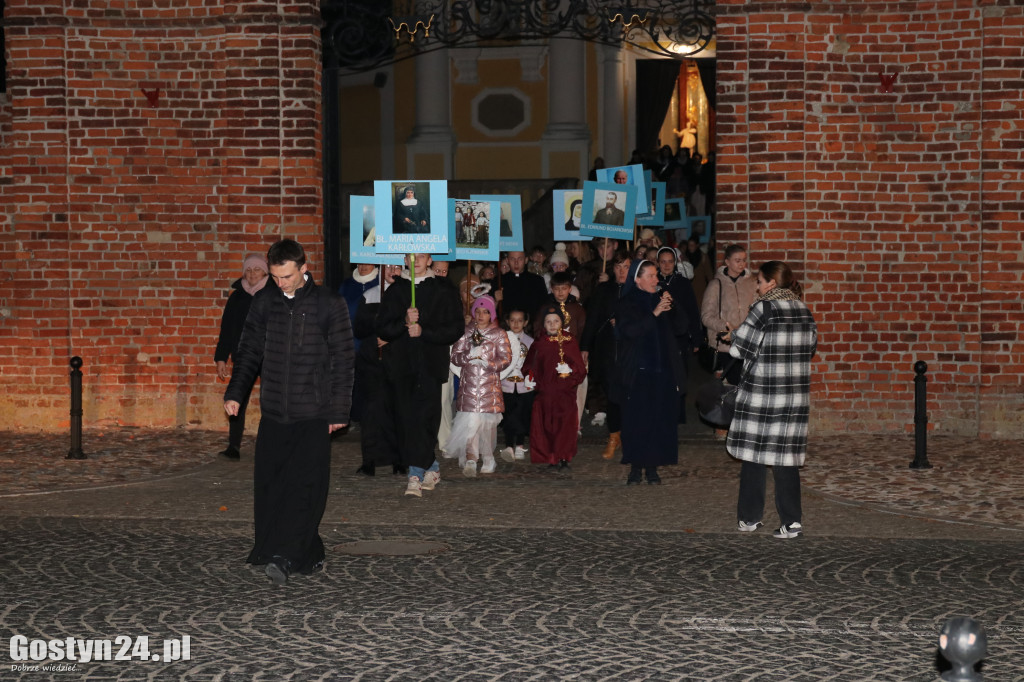 Marsz Holy Wins przeszedł ulicami Gostynia i Piasków